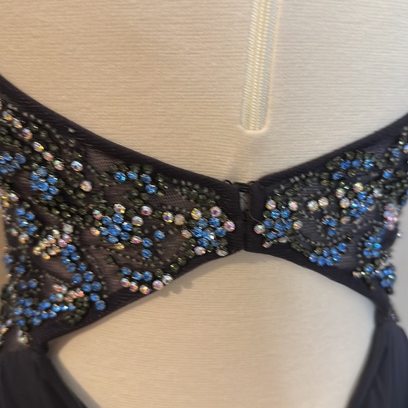 JOVANI Navy Plunging Neckline Gown with Gorgeous Rhinestone Detailing Size 2 - Picture 8 of 16